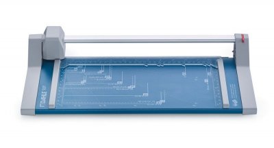 Dimenzije noža su 440x211 mm, a maksimalni format koji seče je A4.