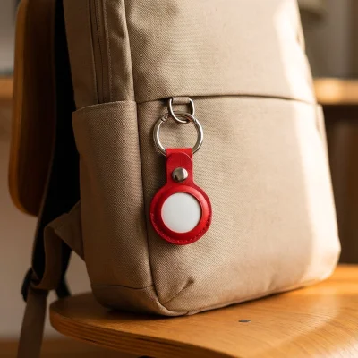 LOCATEPRO, privezak sa funkcijom lociranja, apple findmy, crveni